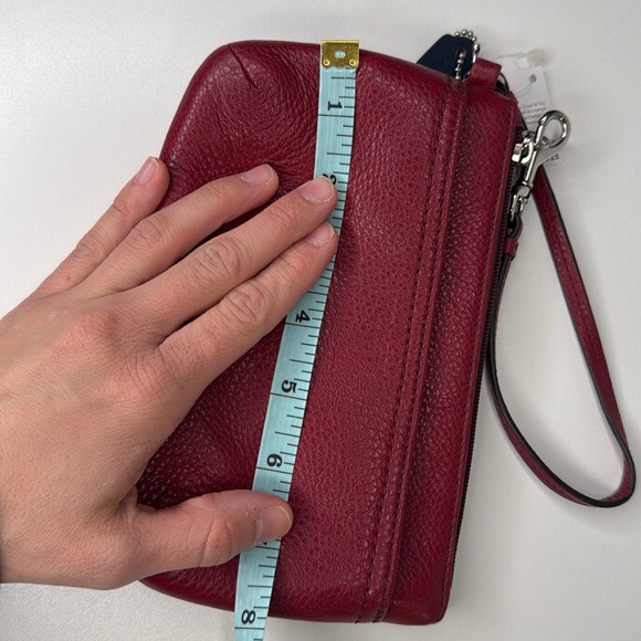 Coach pebbled leather medium wristlet crimson nwt prk lth F51683 NEW - Picture 14 of 15